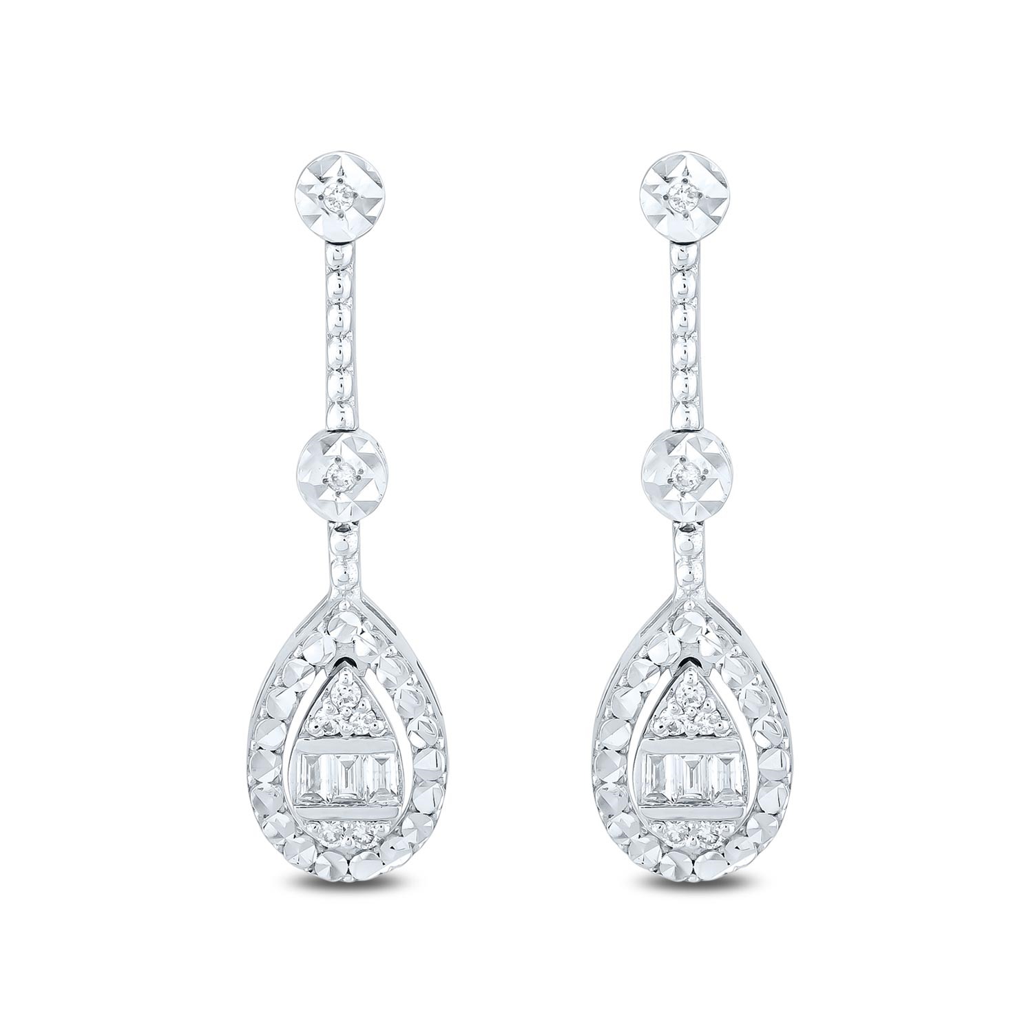 0.17 Karat Pırlantalı Baget Küpe