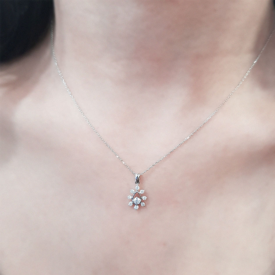 0.25 Karat Pırlanta Kolye