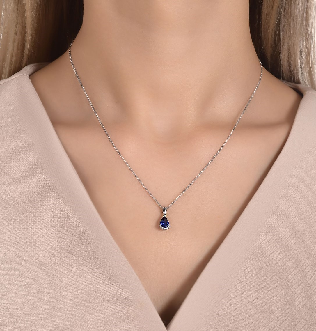 0.79 Karat Pırlantalı Safir Kolye 