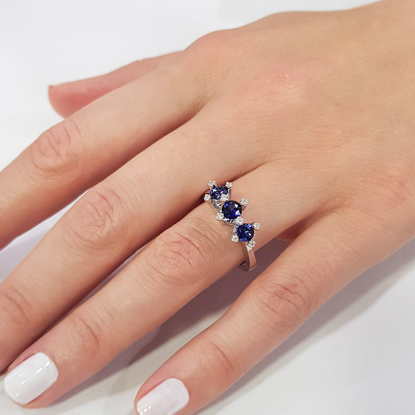 0.85 Karat Pırlanta Safir Tria Yüzük