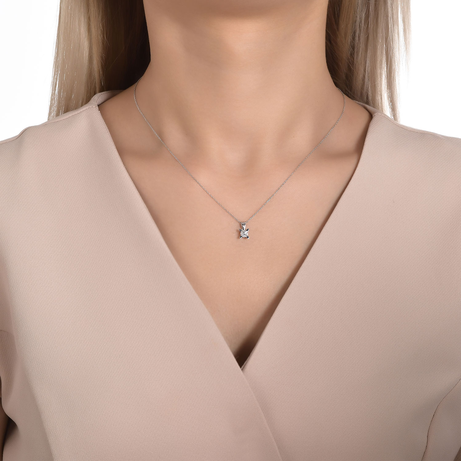 0.15 Karat Pırlanta Tektaş Kolye 